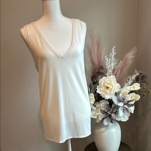 Express Cream Fitted Tank Top